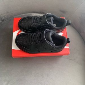 Nike toddler boy Court Borough Low 2